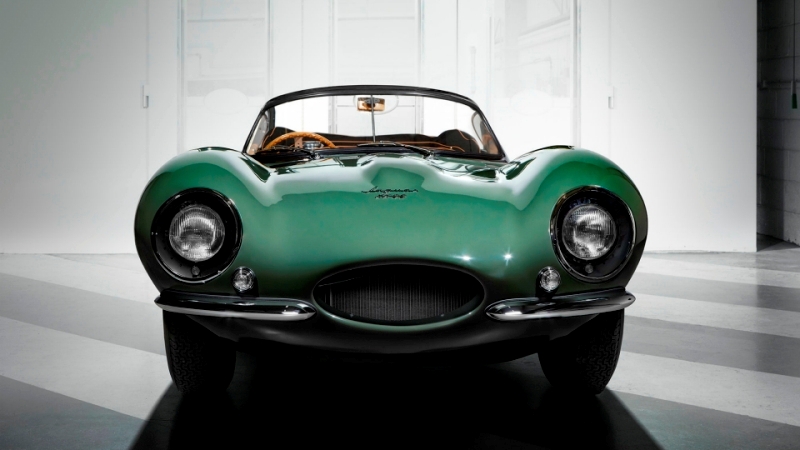 Jaguar съживи супер автомобила XKSS