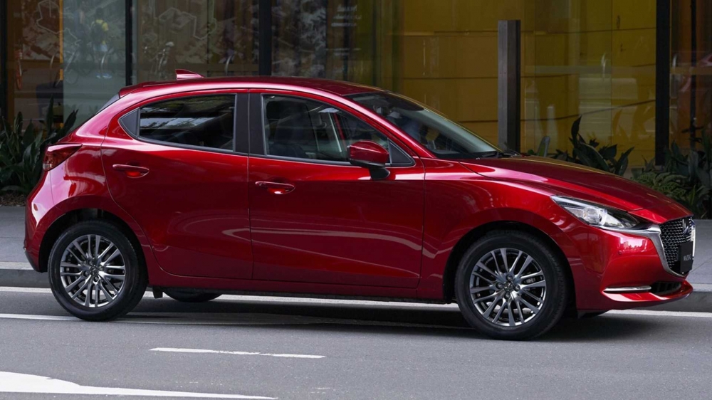 Освежена Mazda2 за японския пазар