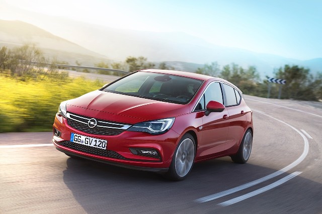Официално. Първи снимки на новия Opel Astra!