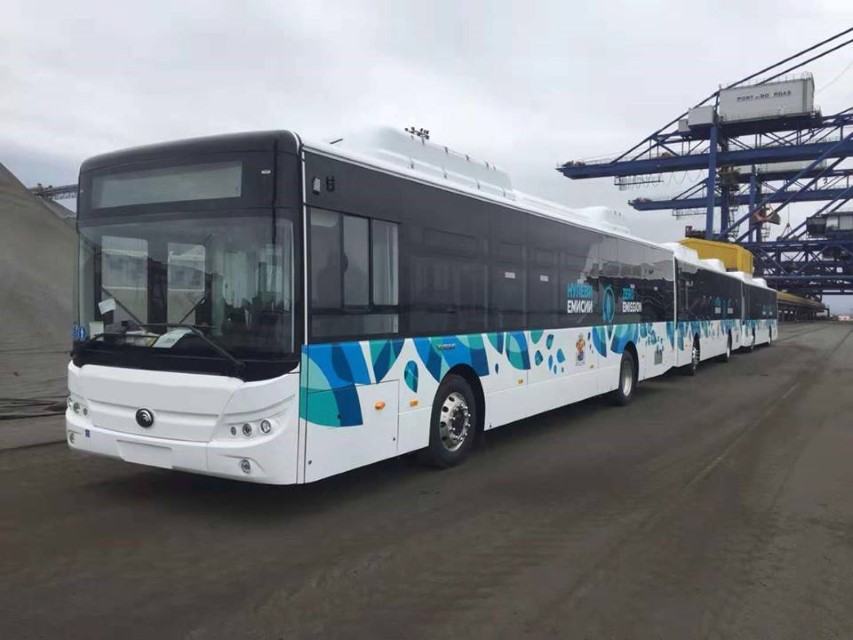 Над 40 нови автобуса на ток и метан до Нова година в София