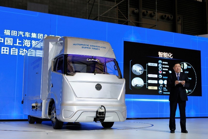 Китайци започнаха тестове с "камиона на бъдещето"