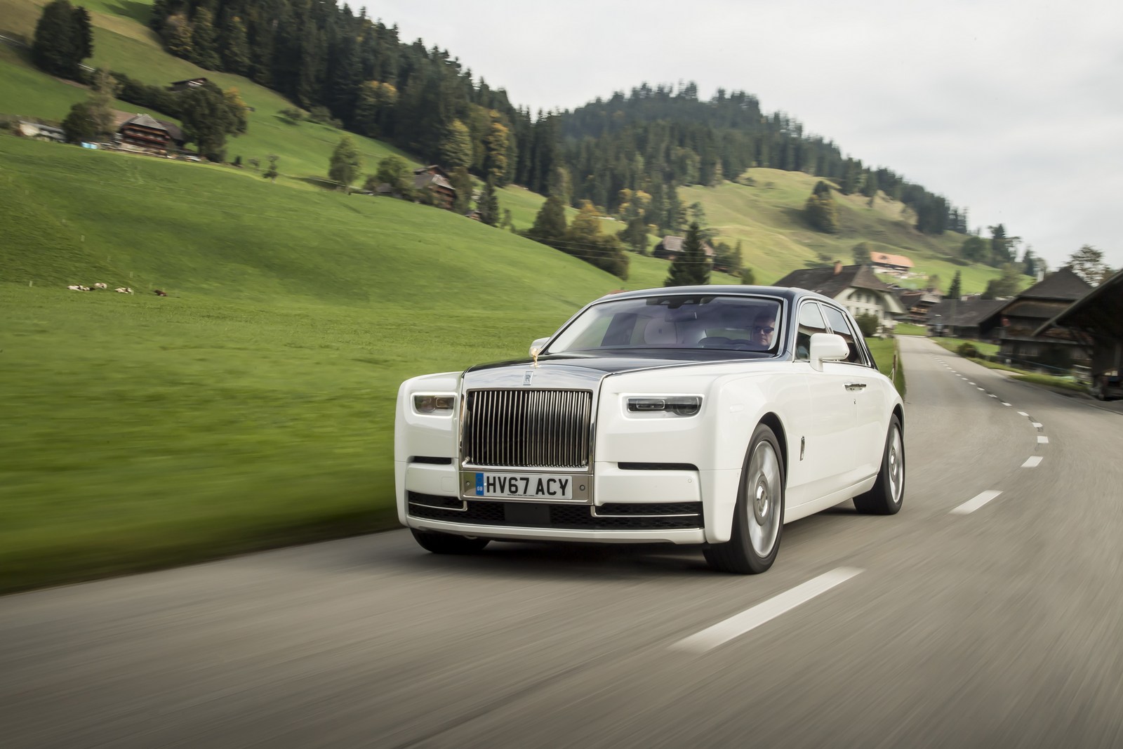 В Rolls-Royce сериозни за електрически модел, но още нямат платформа