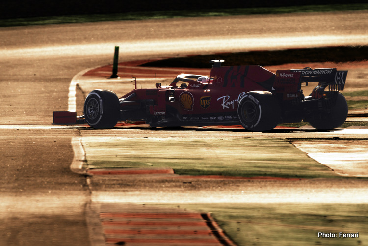 Фетел и Ferrari най-бързи в първия ден от тестовете