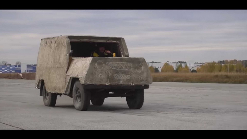Сглобката на този УАЗ е "бетон"… (видео)