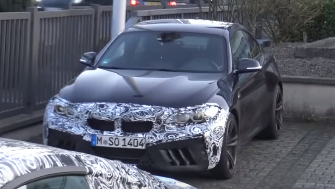 Изглежда ще има още по-спортно BMW M2 (видео)