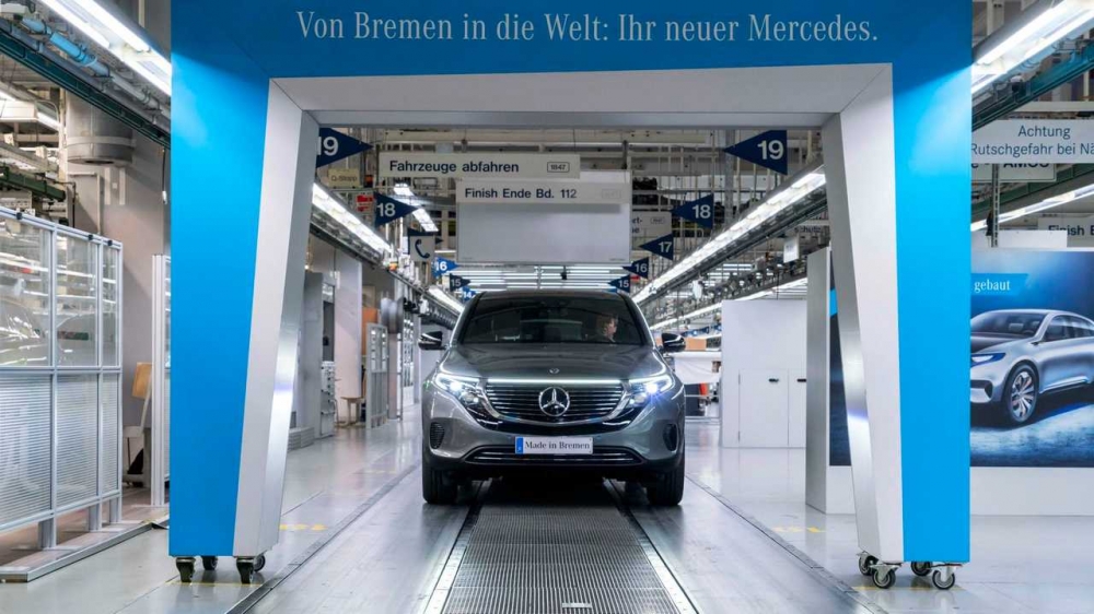 Mercedes ще прави по 100 електромобила на ден