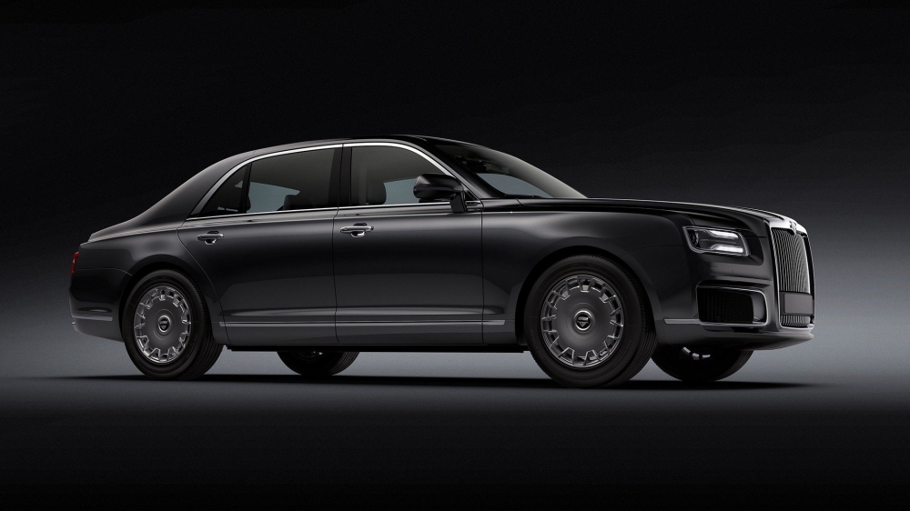 Вижте руския аналог на Rolls-Royce Ghost – Aurus Senat