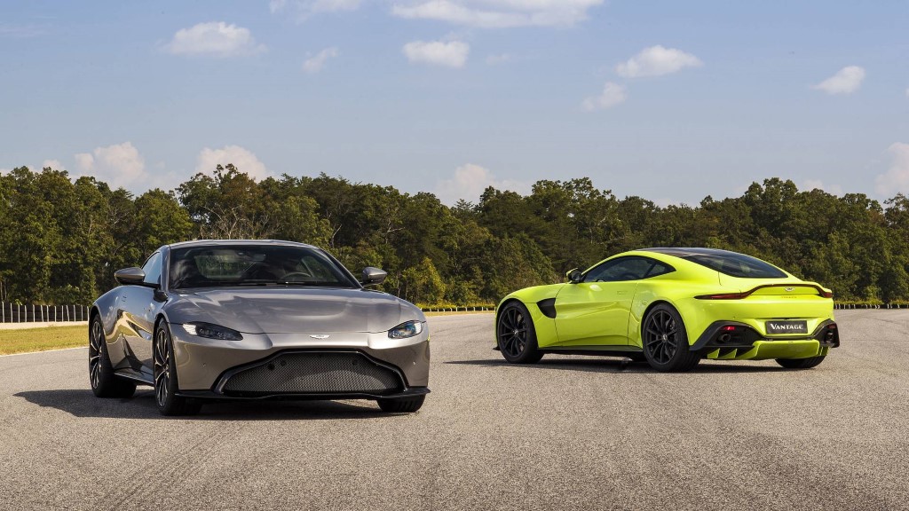Вече има обяснение за новата физиономия на Aston Martin Vantage