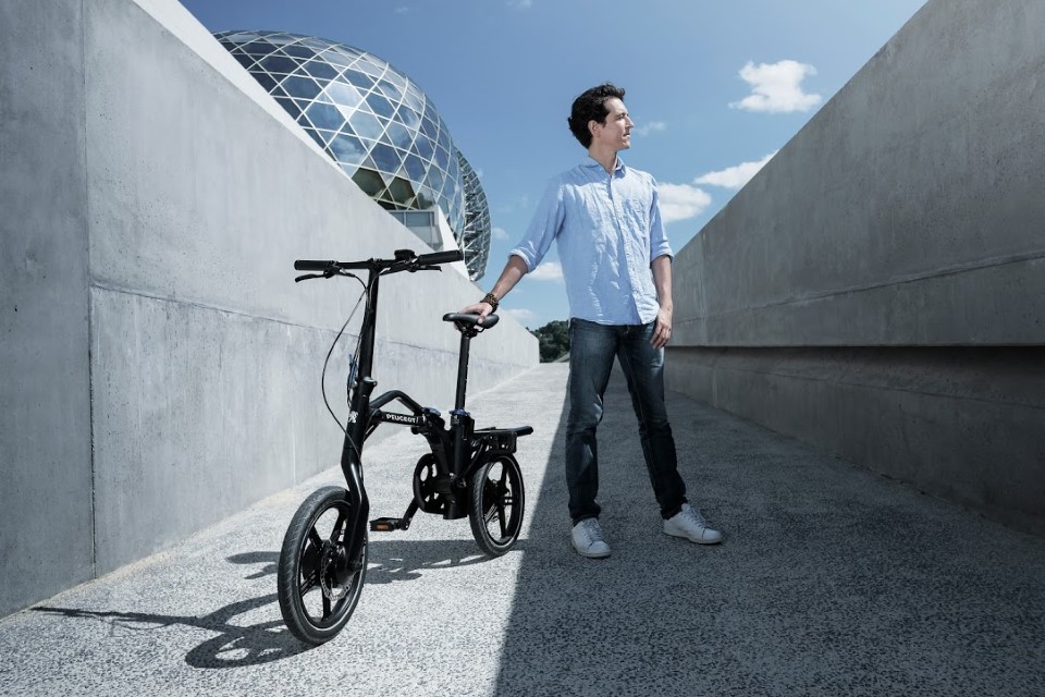 Приз за индустриален дизайн JANUS на велосипеда Peugeot eF01
