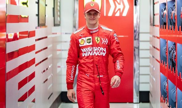 Бивш шеф на Ferrari: Мик не ми се вижда много бърз