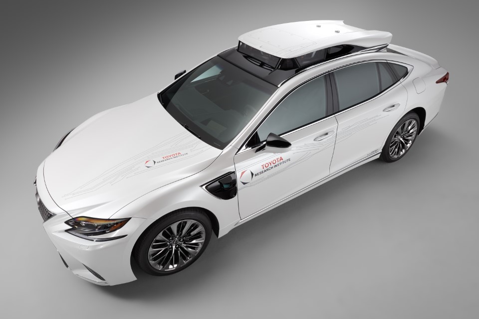 CES 2019: Lexus с прототип на нов безпилотен автомобил (видео)