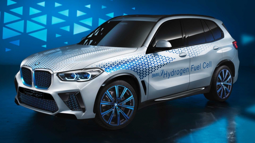 BMW i Hydrogen NEXT e водороден концепт, който ще можете да си купите