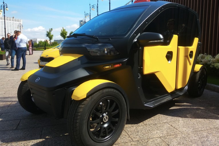 Елмобил Иж UV-4 от Калашников за такси услуги