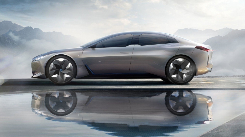 BMW i4 дебютира през 2021 г. като електрически брат на 4-Series Gran Coupe