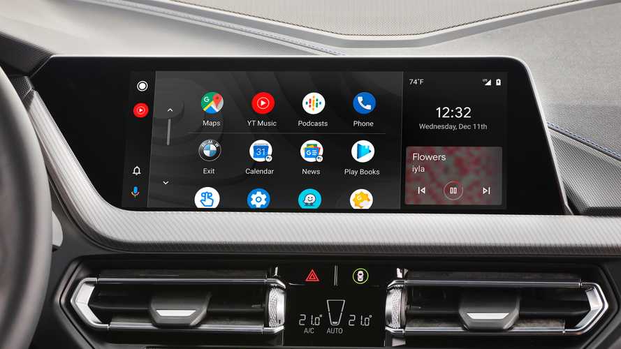 Проучване: Android Auto и Apple CarPlay са по-опасни от това да си пиян зад волана