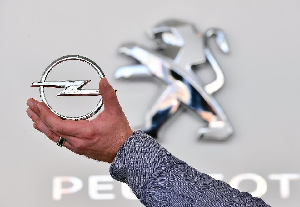 Opel реже модели, ще прави електромобили за PSA