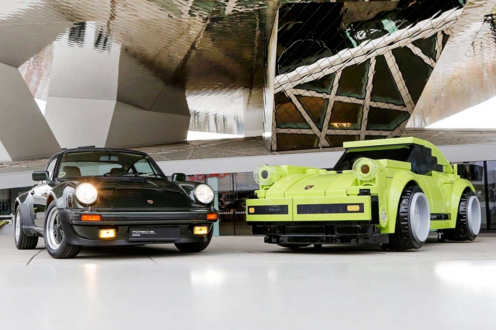 Porsche създаде 911 Turbo изцяло от блокчета Lego