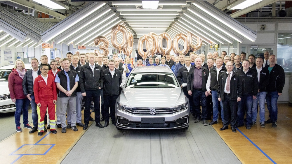 Volkswagen произведе 30 милиона бройки от Passat