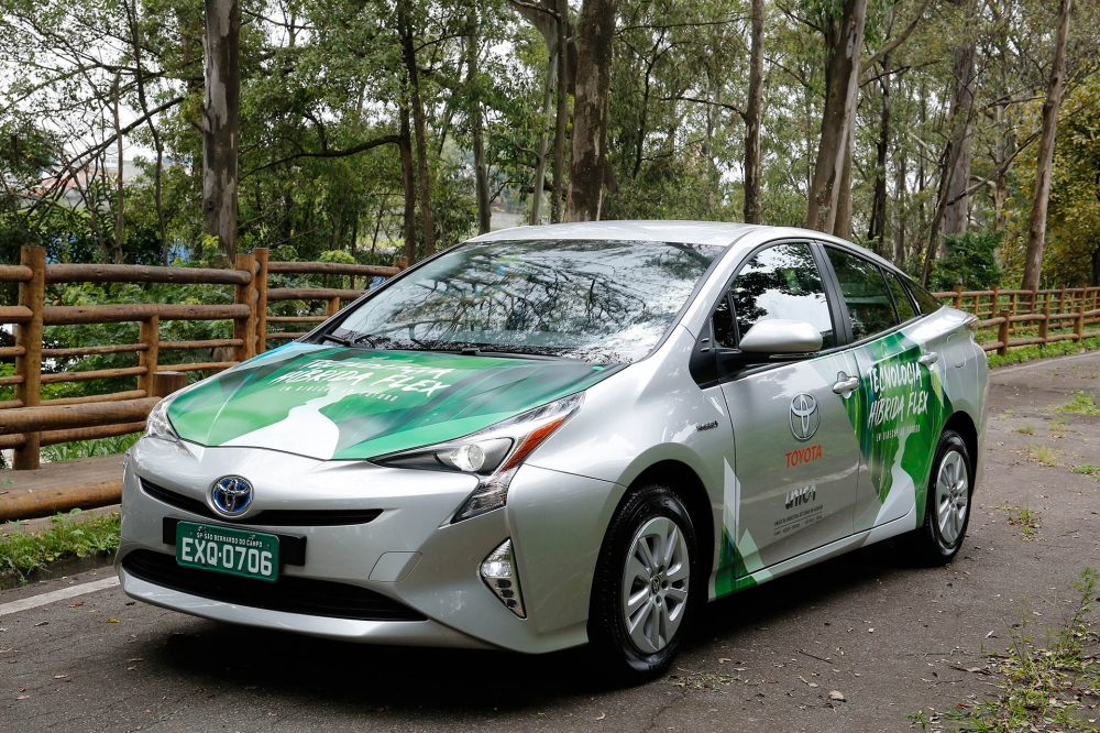 Мечтата на родния таксиджия – правят Toyota Prius, работещ на етанол