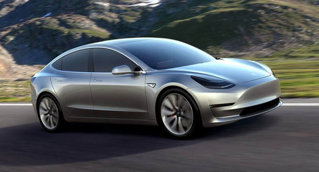 Tesla: Производството на Model 3 стартира през юли