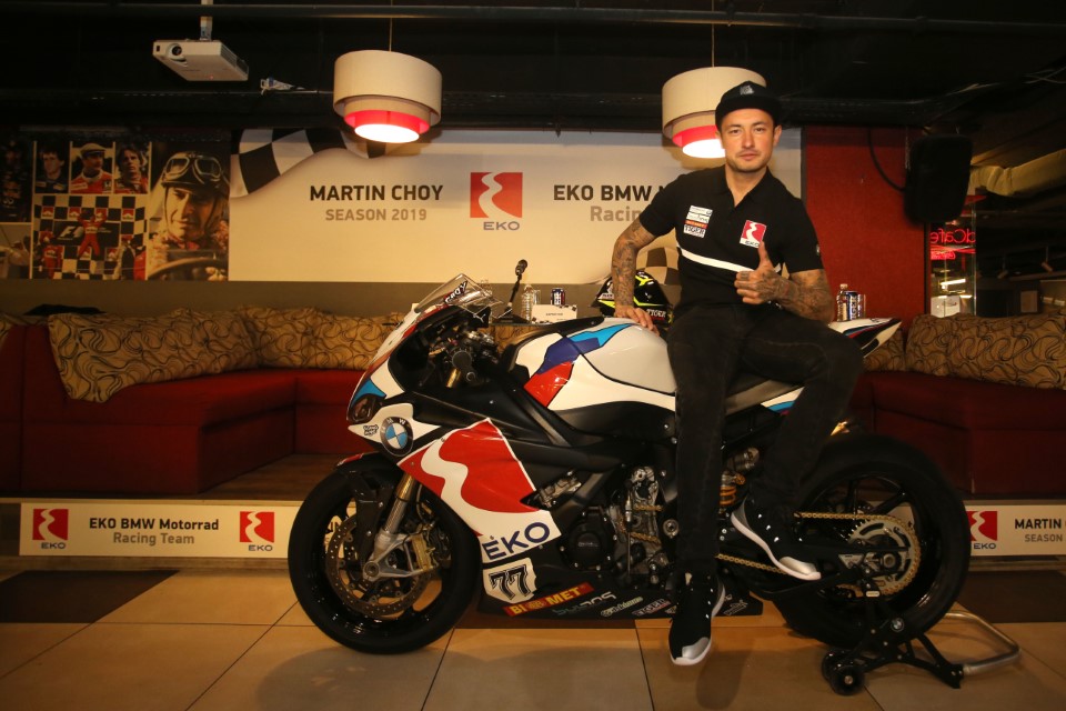 Мартин Чой представи новия си мотоциклет BMW S 1000RR