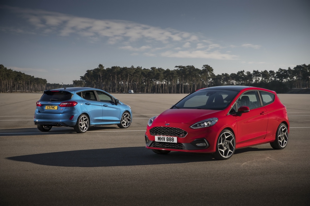 Новата Ford Fiesta ST ще се предлага с лаунч контрол и диференциал с ограничено приплъзване
