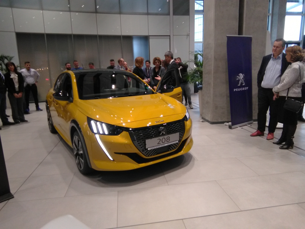 Първо 3D дигитално табло от Visteon в новото Peugeot 208
