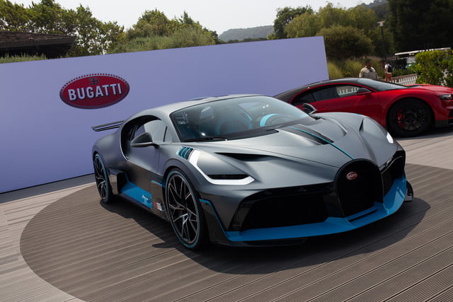 Bugatti разпродаде всички 40 бройки Divo