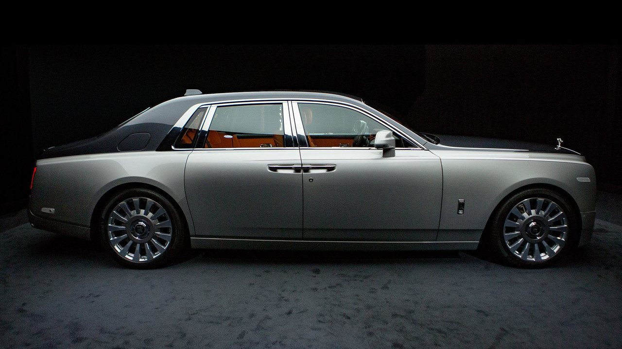 Шедьовърът Rolls-Royce Phantom – официално и в пълния си блясък (+видео)