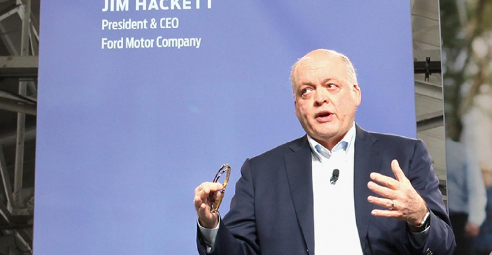 Шефът на Ford: Големите изненади при електромобилите идват догодина