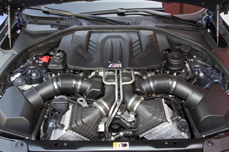 BMW може да достави V8 двигател за следващия Jaguar F-Type