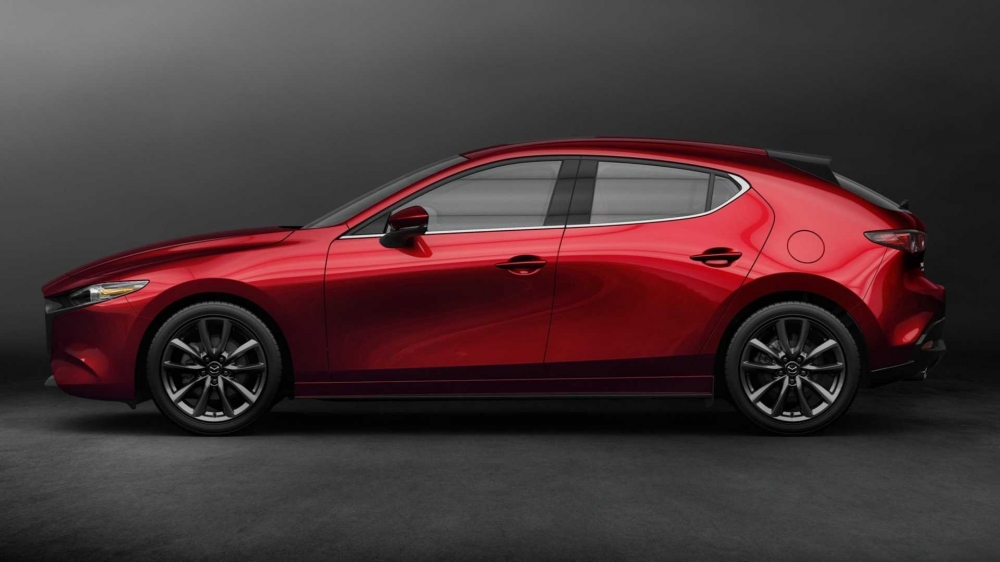 Официално: Нова Mazda3 с опционално 4х4