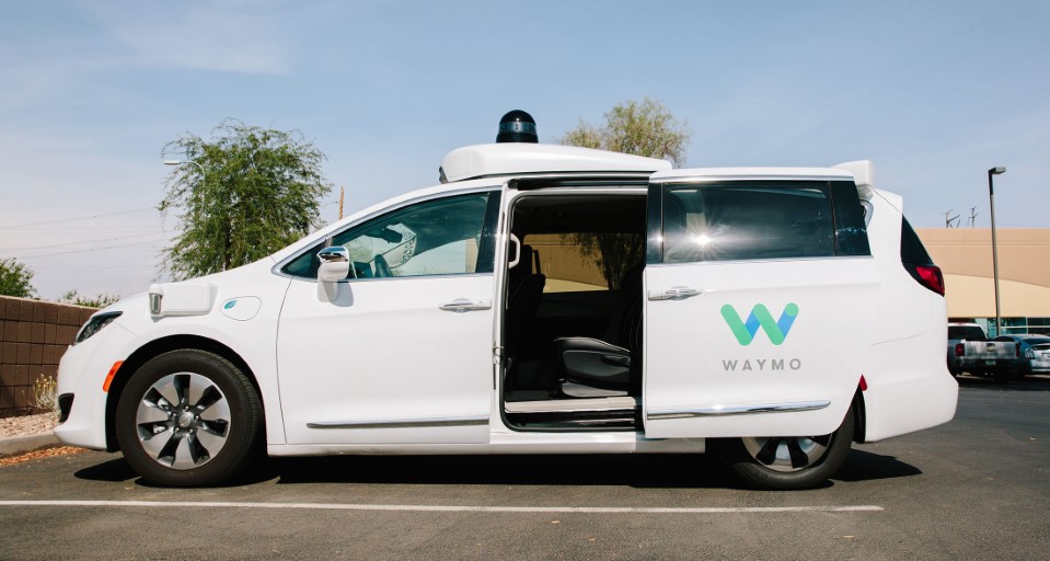 Renault и Waymo заедно разработват автономна служба за мобилност