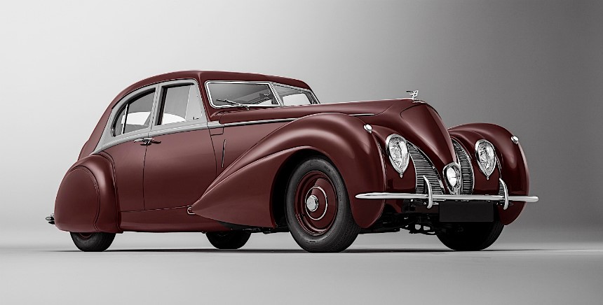 Възстановиха известния седан Bentley Corniche от 1939 г. (фото галерия)