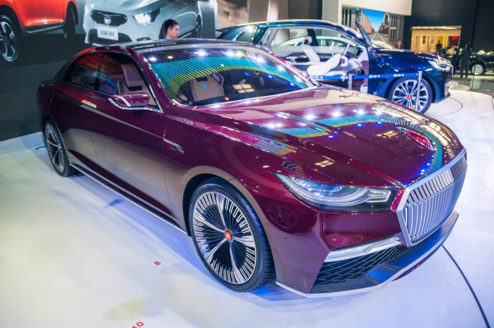 Дизайнерски бос на Rolls-Royce започна работа в китайския Hongqi