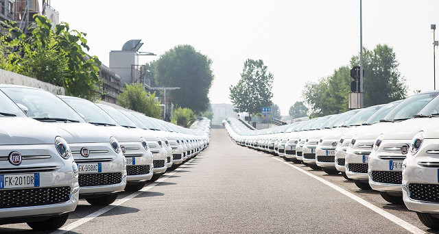 FIAT достави 1495 коли от модела 500 за два дена – нов рекорд на Гинес