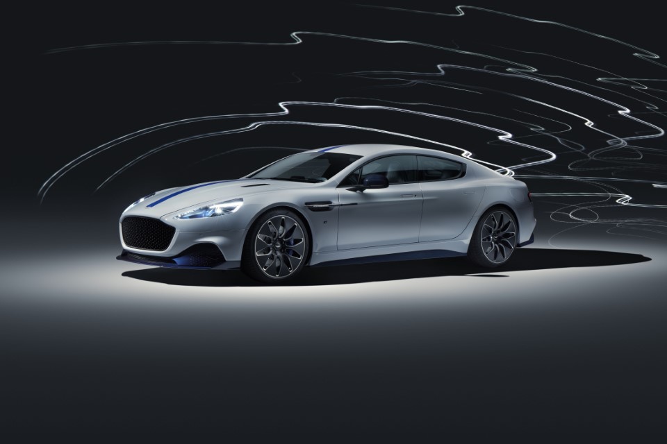 Шанхай 2019: Aston Martin с първи елмобил за Джеймс Бонд (видео)