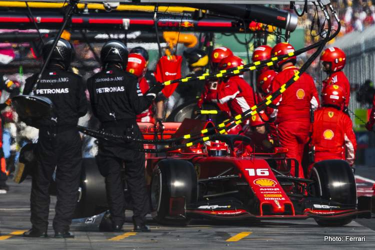 Pirelli няма обяснение за проблемите на Ferrari