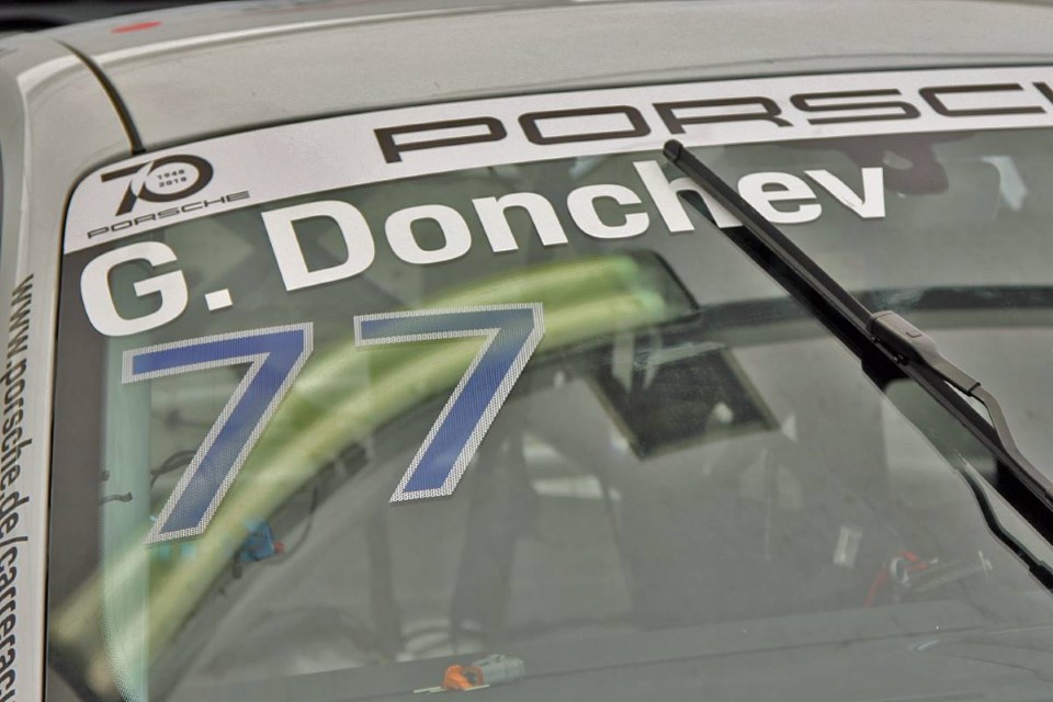 Георги Дончев „на пълна газ“ в Porsche Carrera Cup