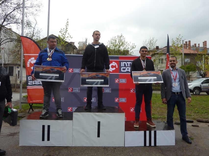 Трима БГ ученици на финалите за "Young Car Mechanic" в Полша