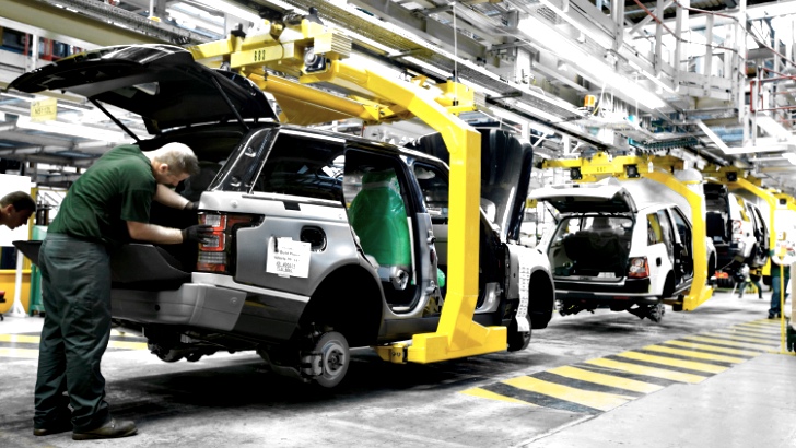 Автомобилното производство във Великобритания падна с 15 процента