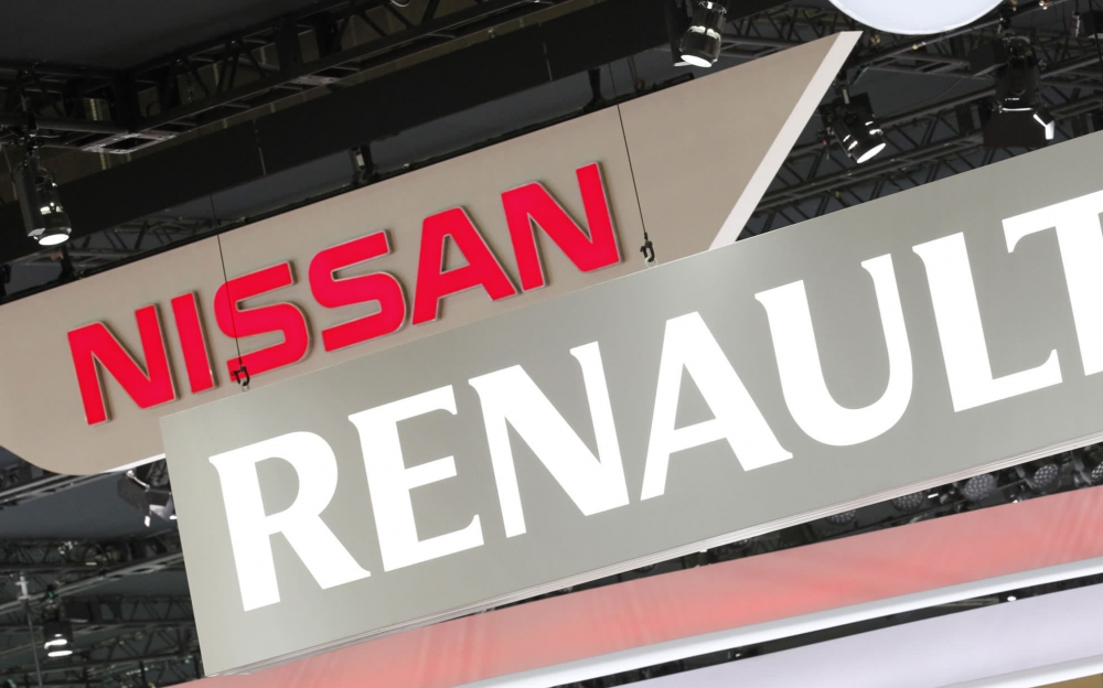 Франция няма да намалява дела си в Renault