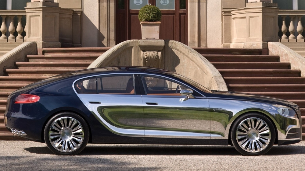 Bugatti може би работи по електрически супер седан