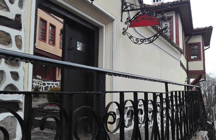 Улицата на занаятите в Стария град Пловдив вече под пълна пара