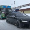 Audi RS7 тегли закъсал автобус в Русия – Quattro сила в снега (видео)