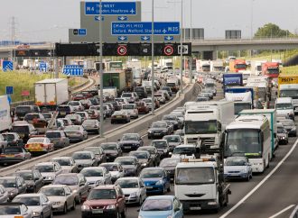 Великобритания забранява новите дизелови и бензинови коли от 2030 г.