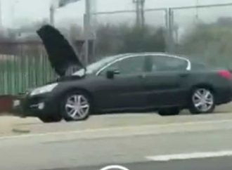 Хит в Испания: Привидно аварирал автомобил заснема нарушители (видео)