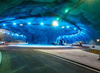 Фарьорските острови отвориха тунел с кръгово кръстовище под вода
