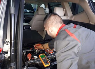 Honda обучава механици за хибридни и електрически коли в България