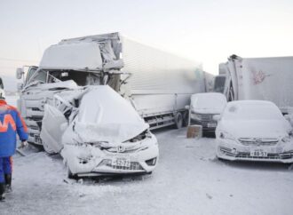 Снежна буря причини верижна катастрофа от 134 коли в Япония (видео)